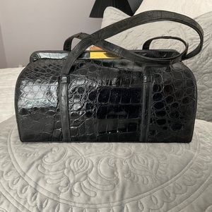 Beautiful vintage purse by bellestone